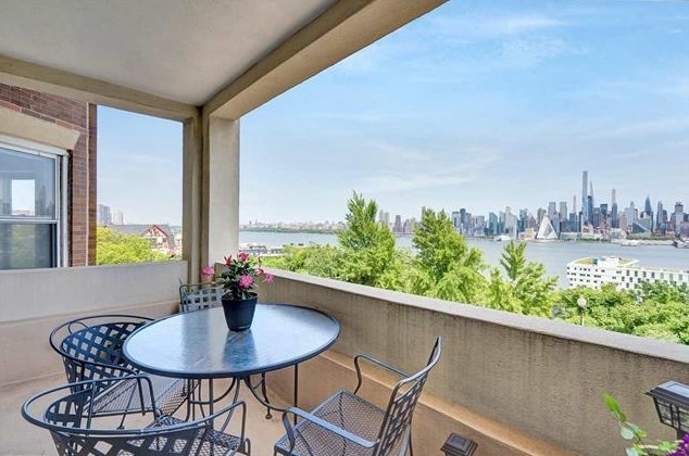 941 Boulevard E #3b, Union City, NJ 07086