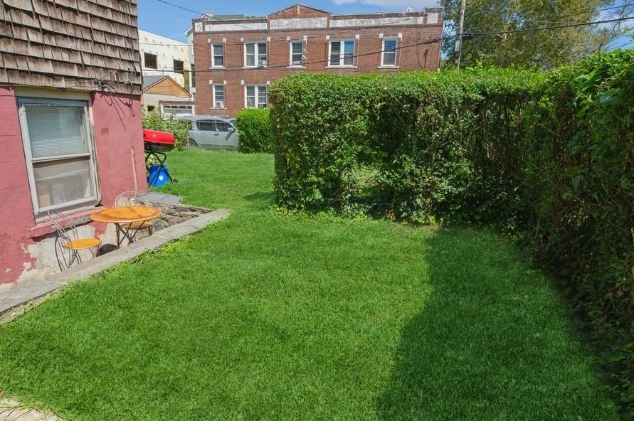 273 Ogden Ave, Jersey City, NJ 07307