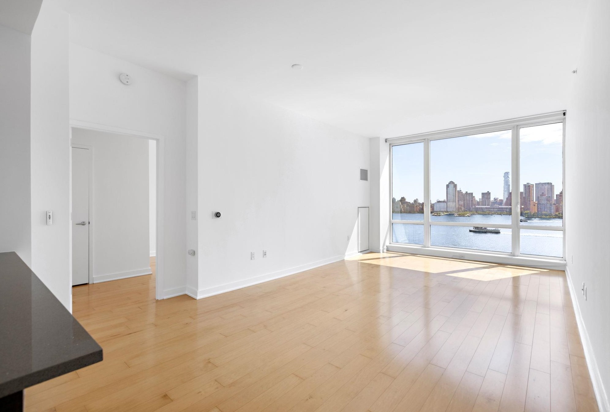 2 2nd St #1804, Jersey City, NJ 07302