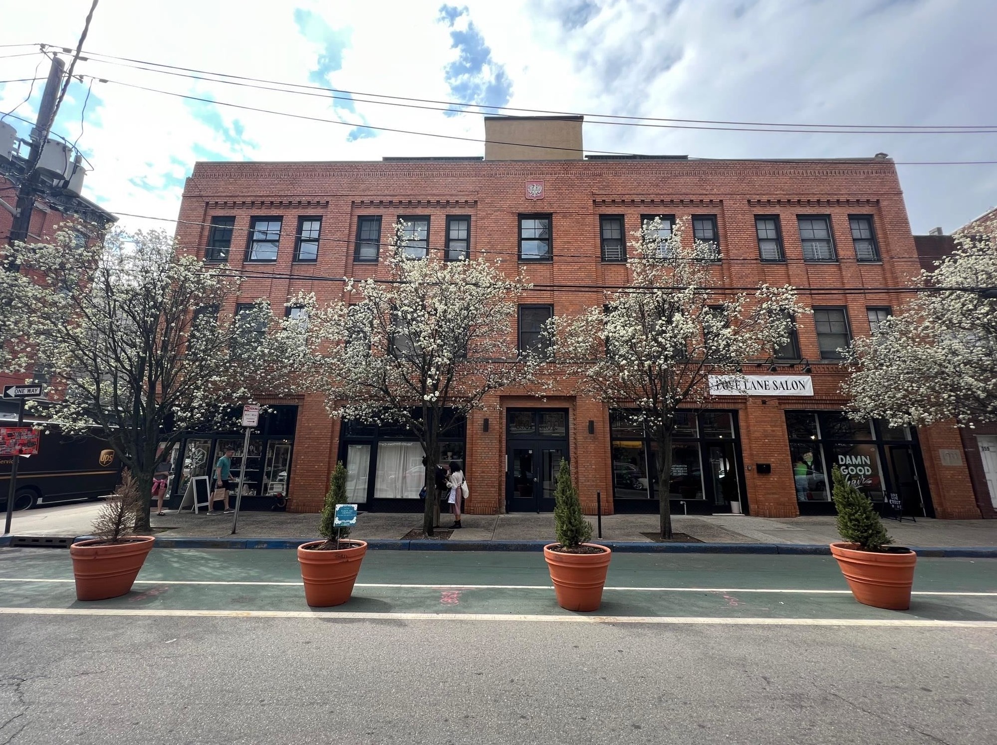 353 Grove St #3e, Jersey City, NJ 07302