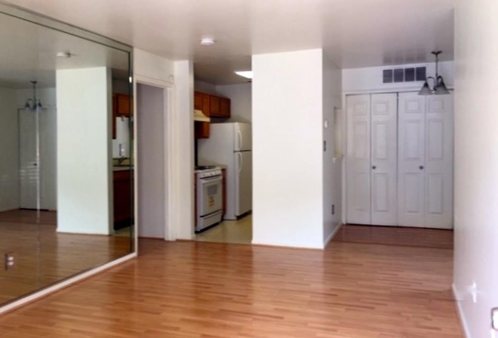 21 Mulberry St #21, Jersey City, NJ 07305