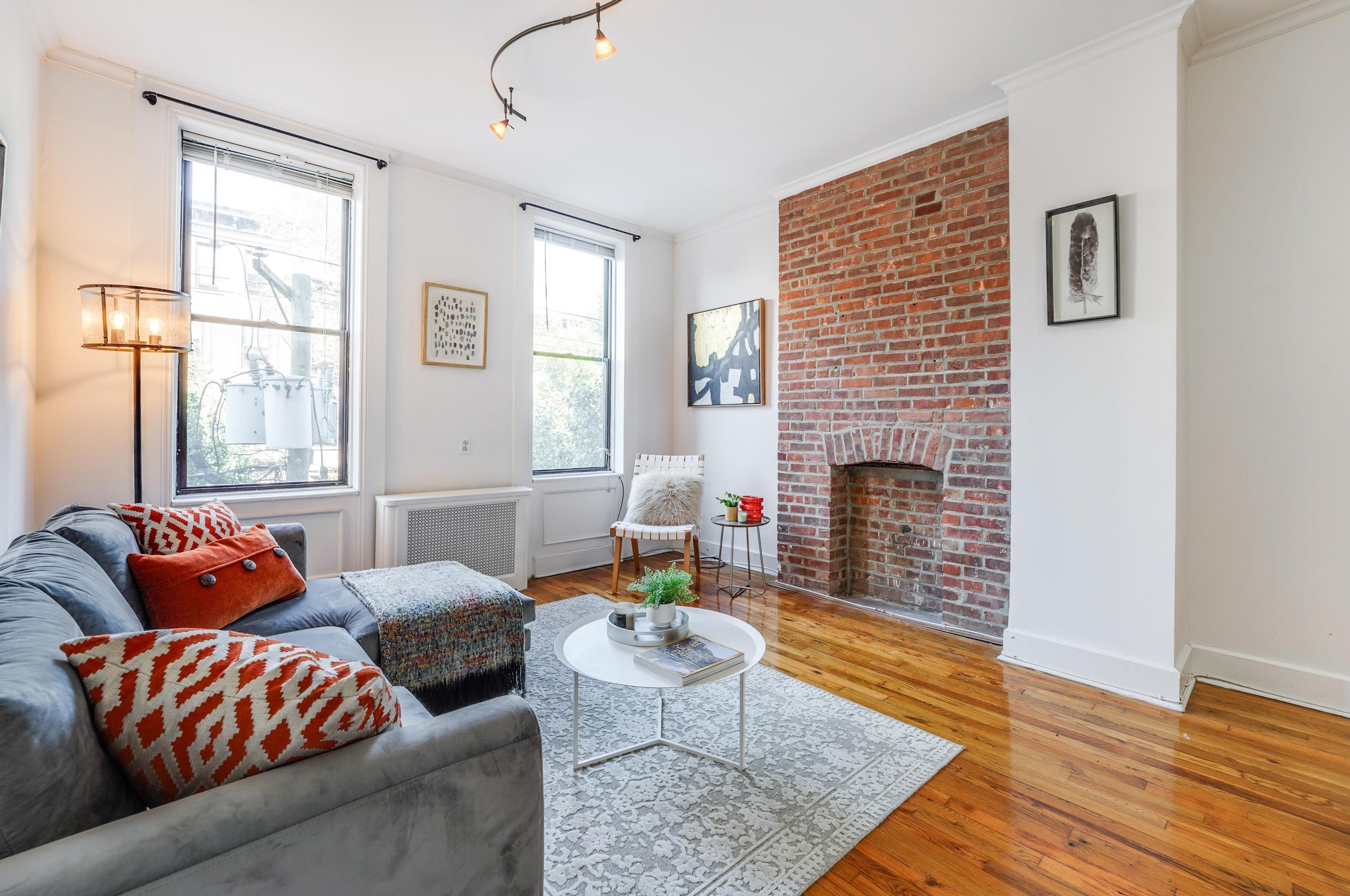 204 Washington St, Jersey City, NJ 07302-4555