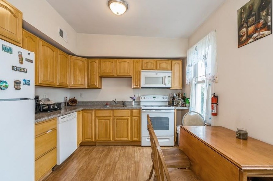 480 Ave E #2, Bayonne, NJ 07002