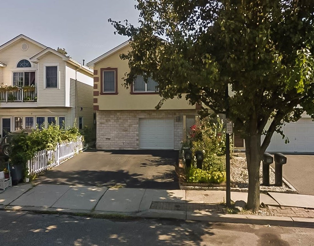 18 Grieco Dr, Jersey City, NJ 07305-4874