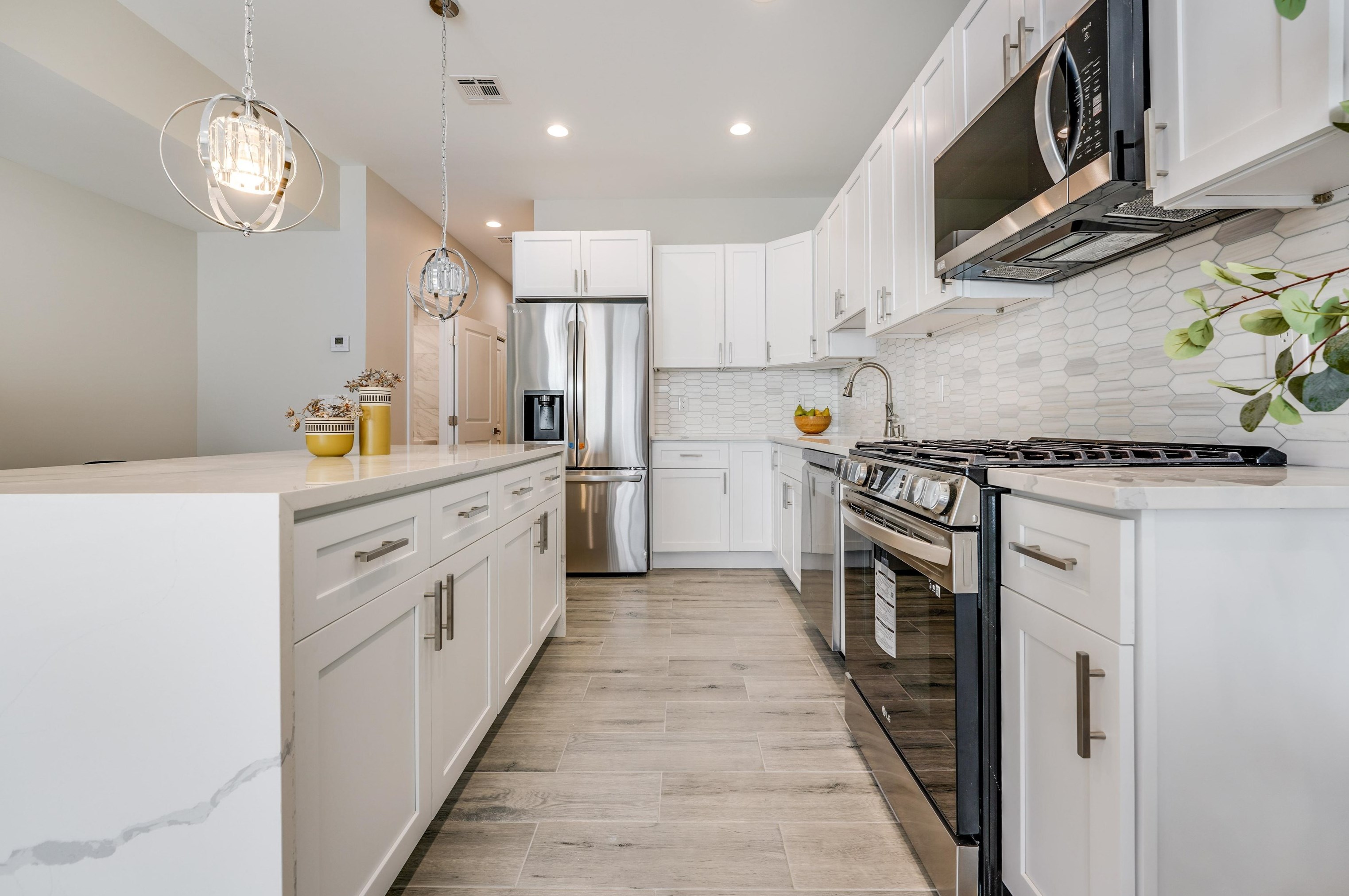 31 Marion Pl, Jersey City, NJ 07306-6407