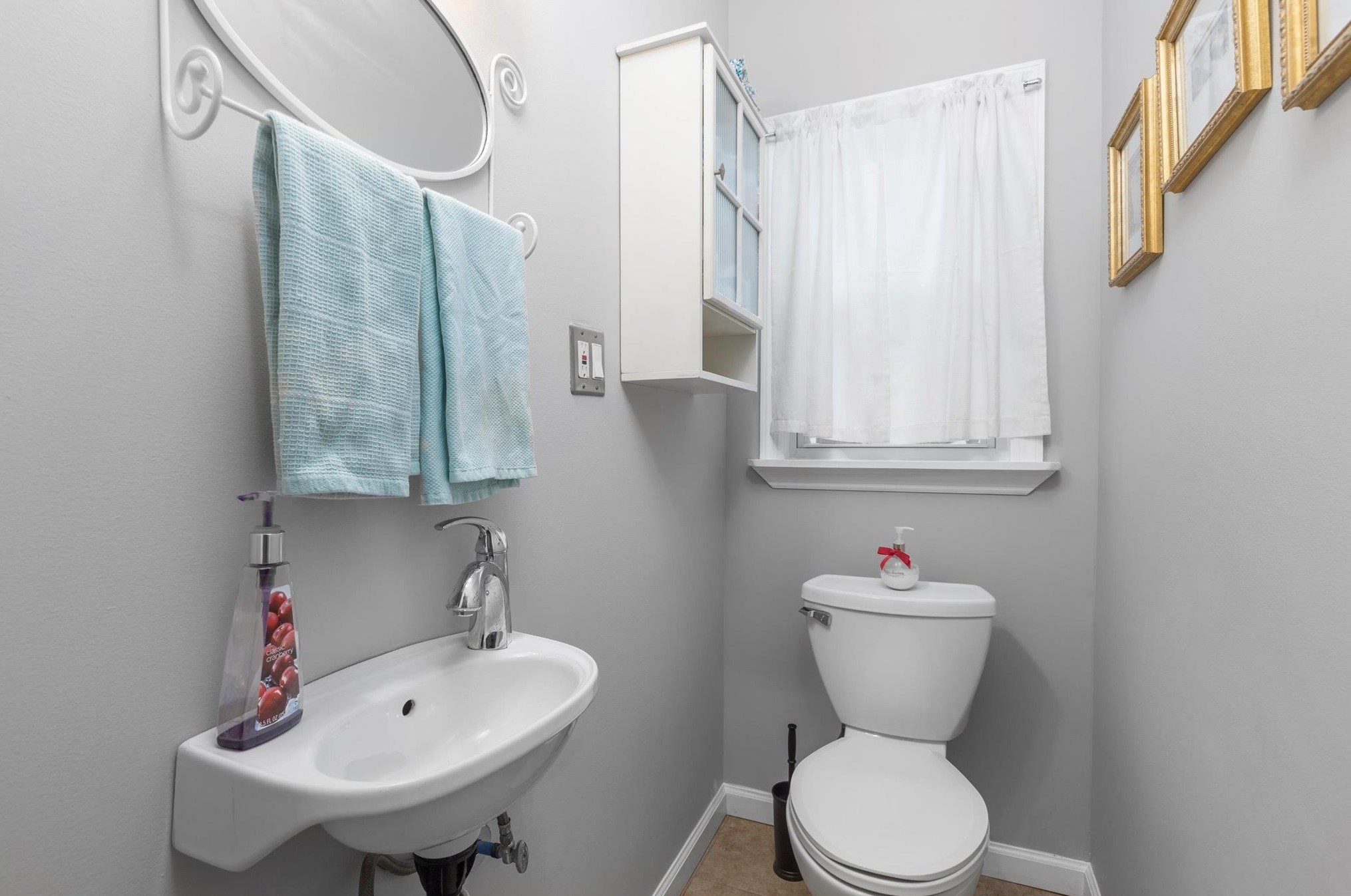 256 Maple St, Secaucus NJ 07094-3706 exterior