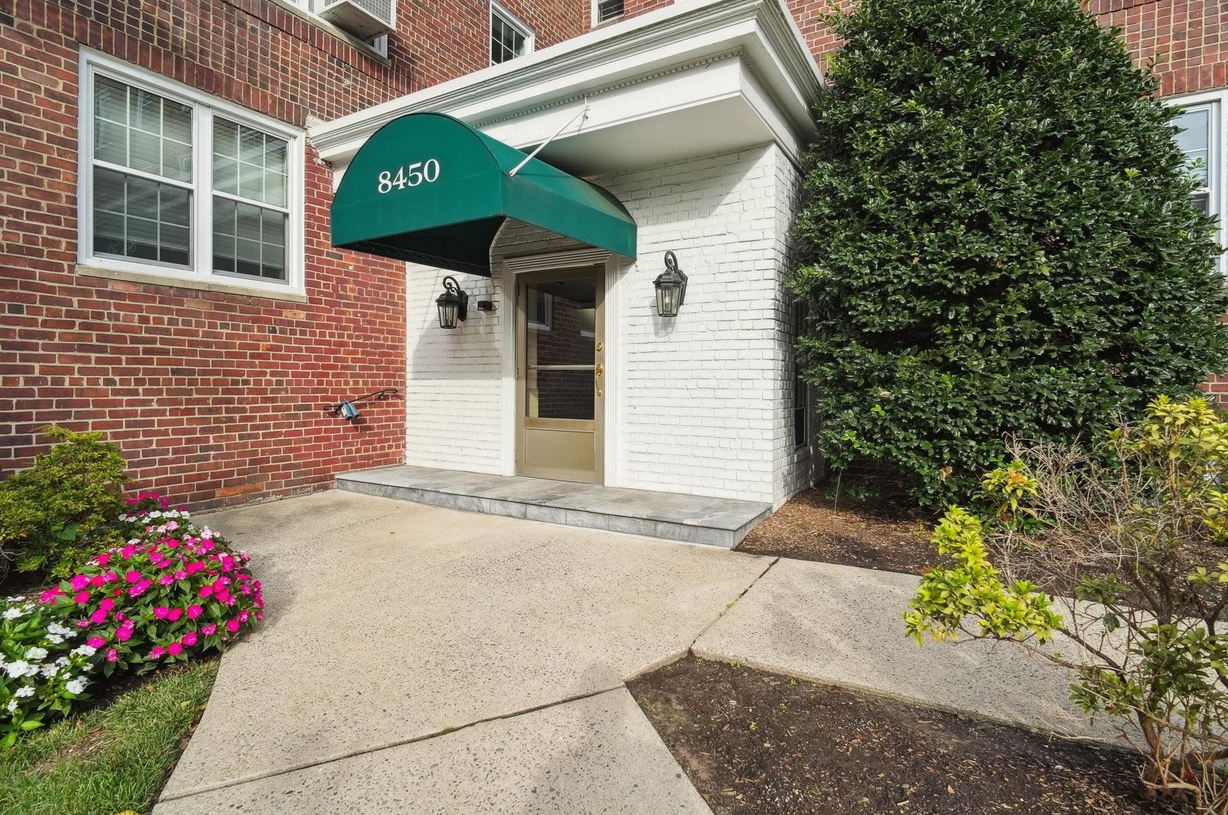 8450 Blvd E #2g, North Bergen, NJ 07047