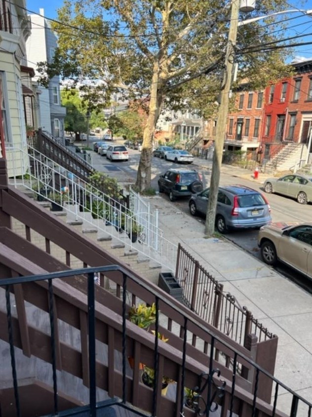 319 Whiton St, Jersey City, NJ 07304