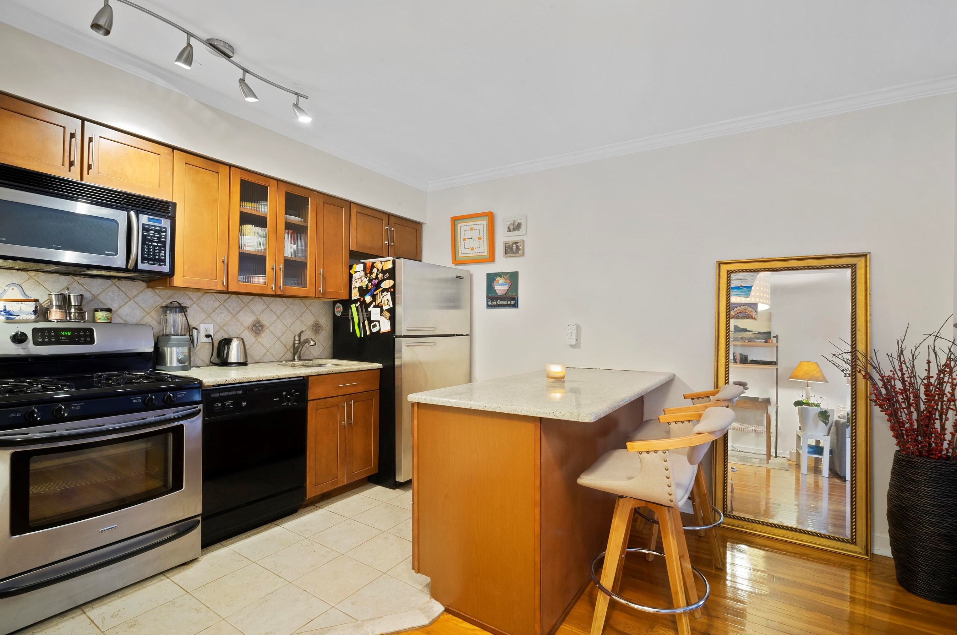 8750 Blvd E #3c, North Bergen, NJ 07047