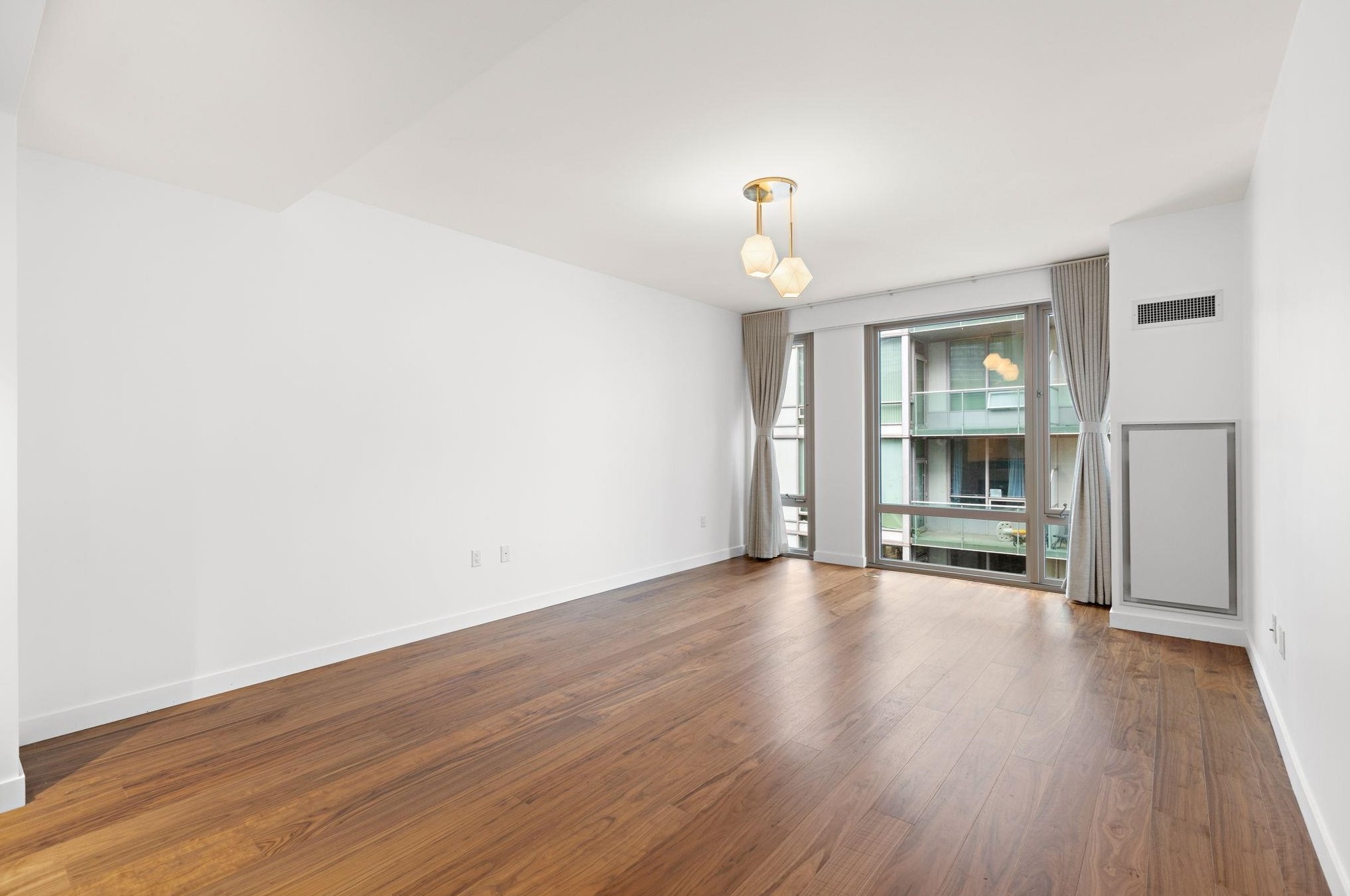2 Shore Ln #711, Jersey City, NJ 07310