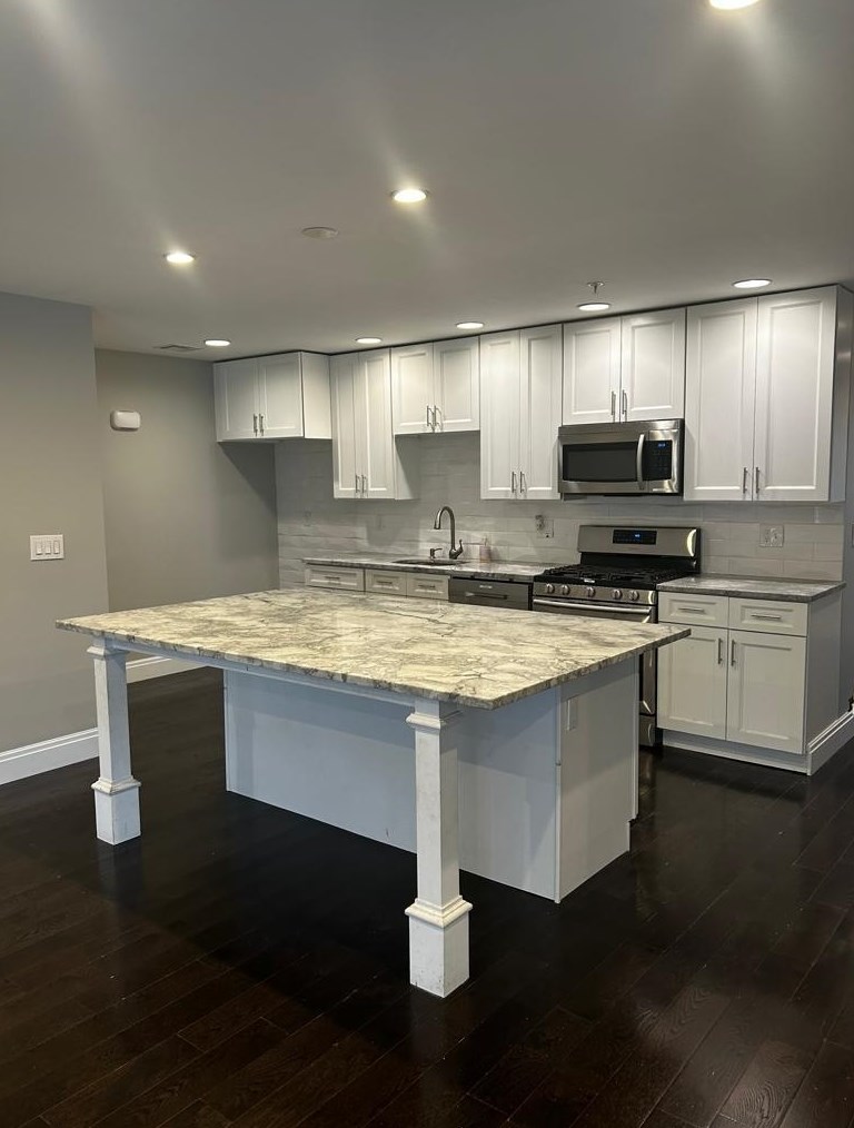 608 72nd St #1, North Bergen, NJ 07047