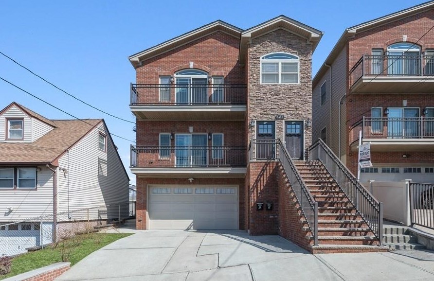 1412 91st St, North Bergen, NJ 07047