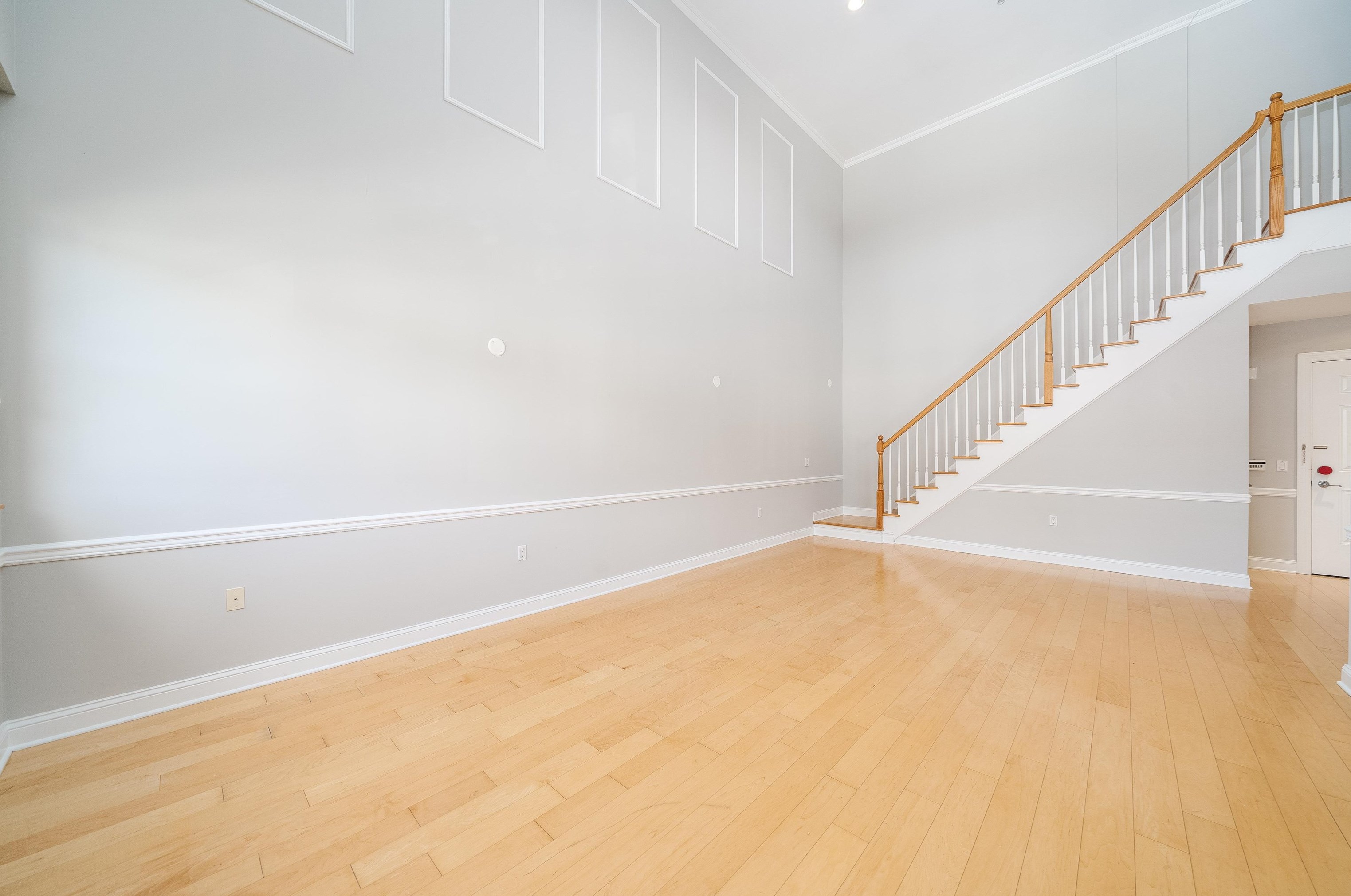 769 Montgomery St #216, Jersey City, NJ 07306