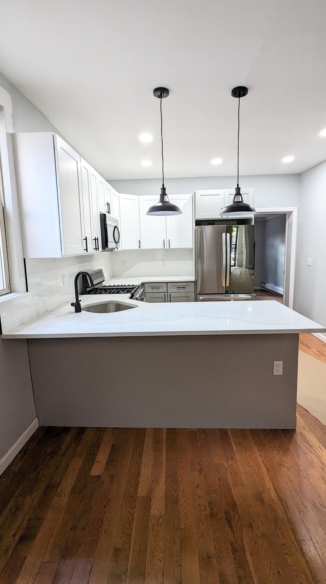 429 Mallory Ave, Jersey City, NJ 07306