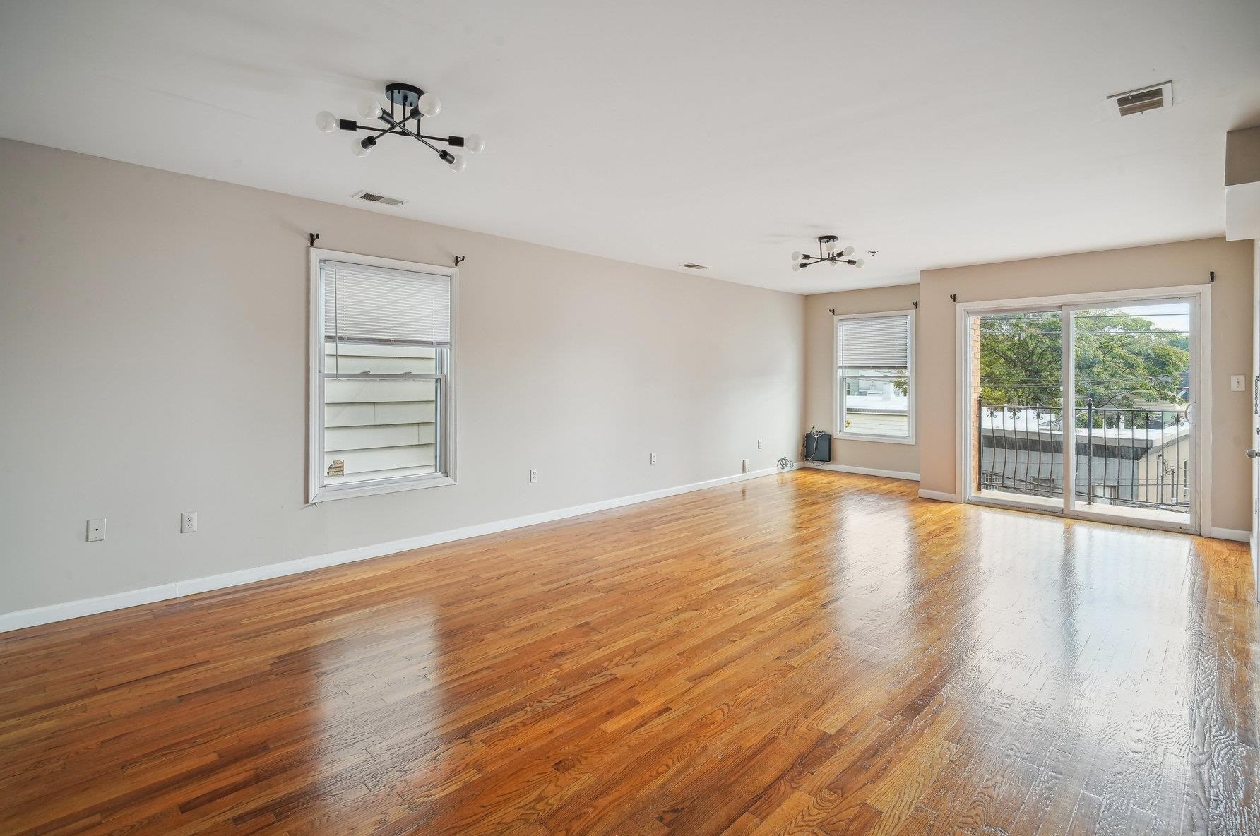355 W Side Ave Apt 3, Jersey City, NJ 07305