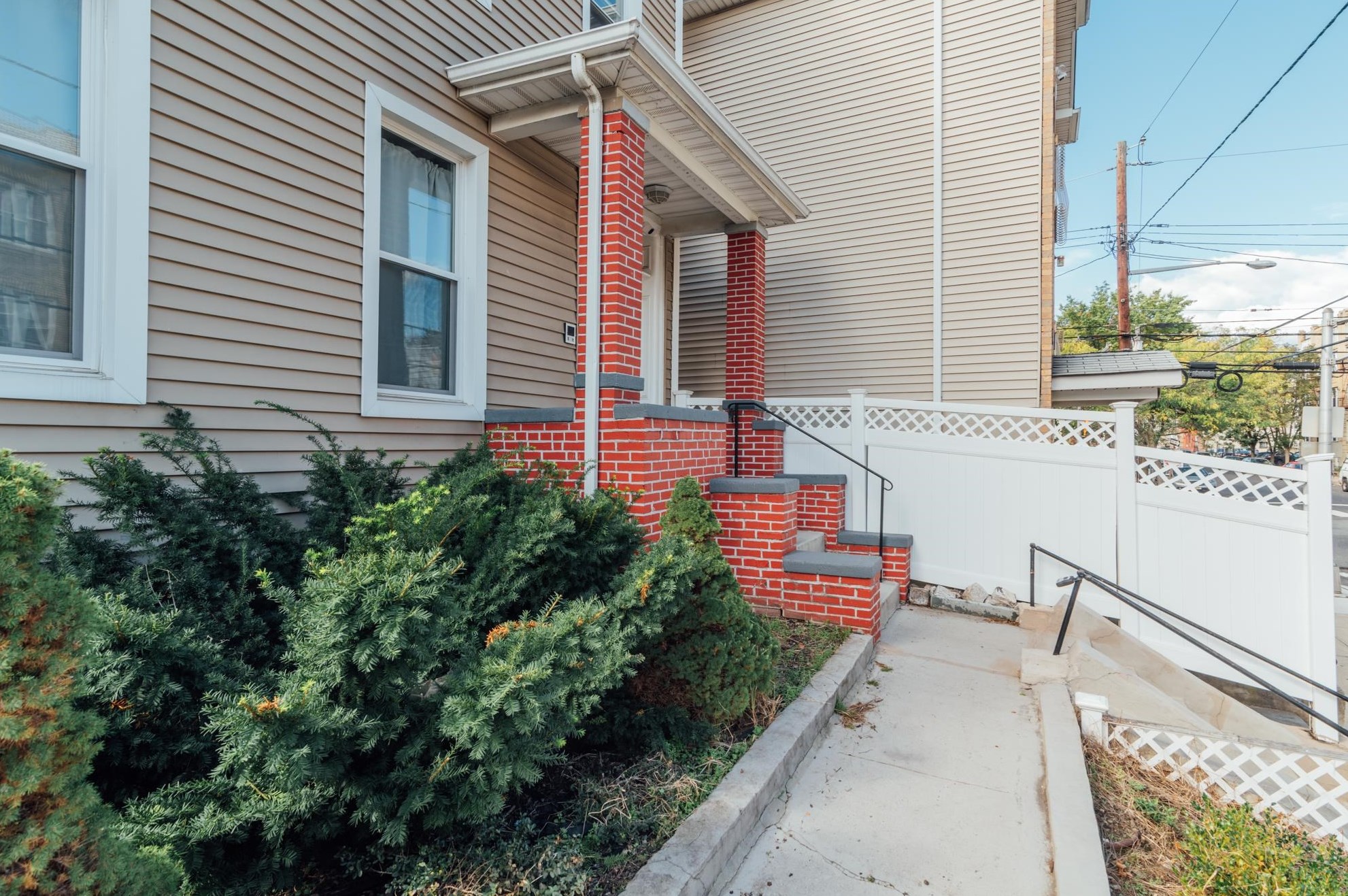 435 Wayne St #1, Jersey City, NJ 07302
