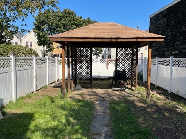 914 17th St, Union City, NJ 07087