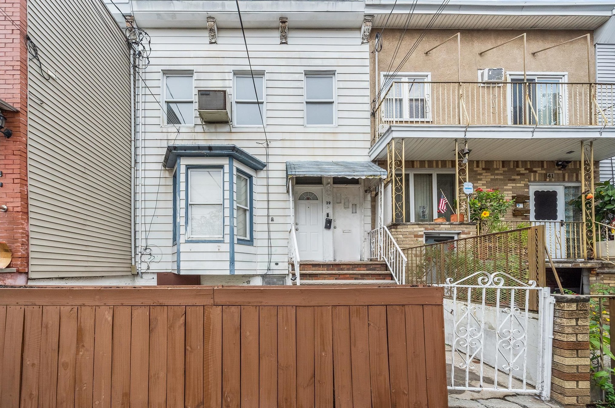 39 Wales Ave, Jersey City, NJ 07306-6411