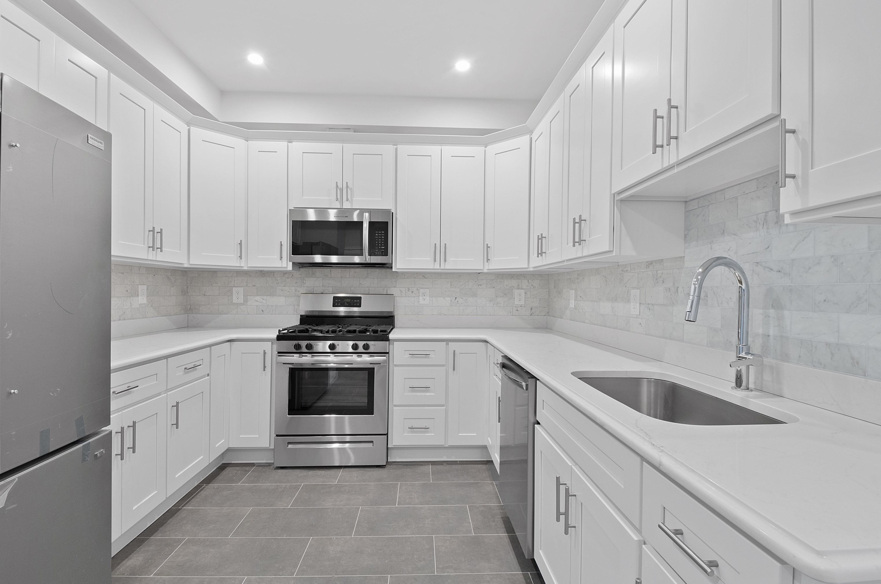 311-315 West Side Ave #406, Jersey City, NJ 07305