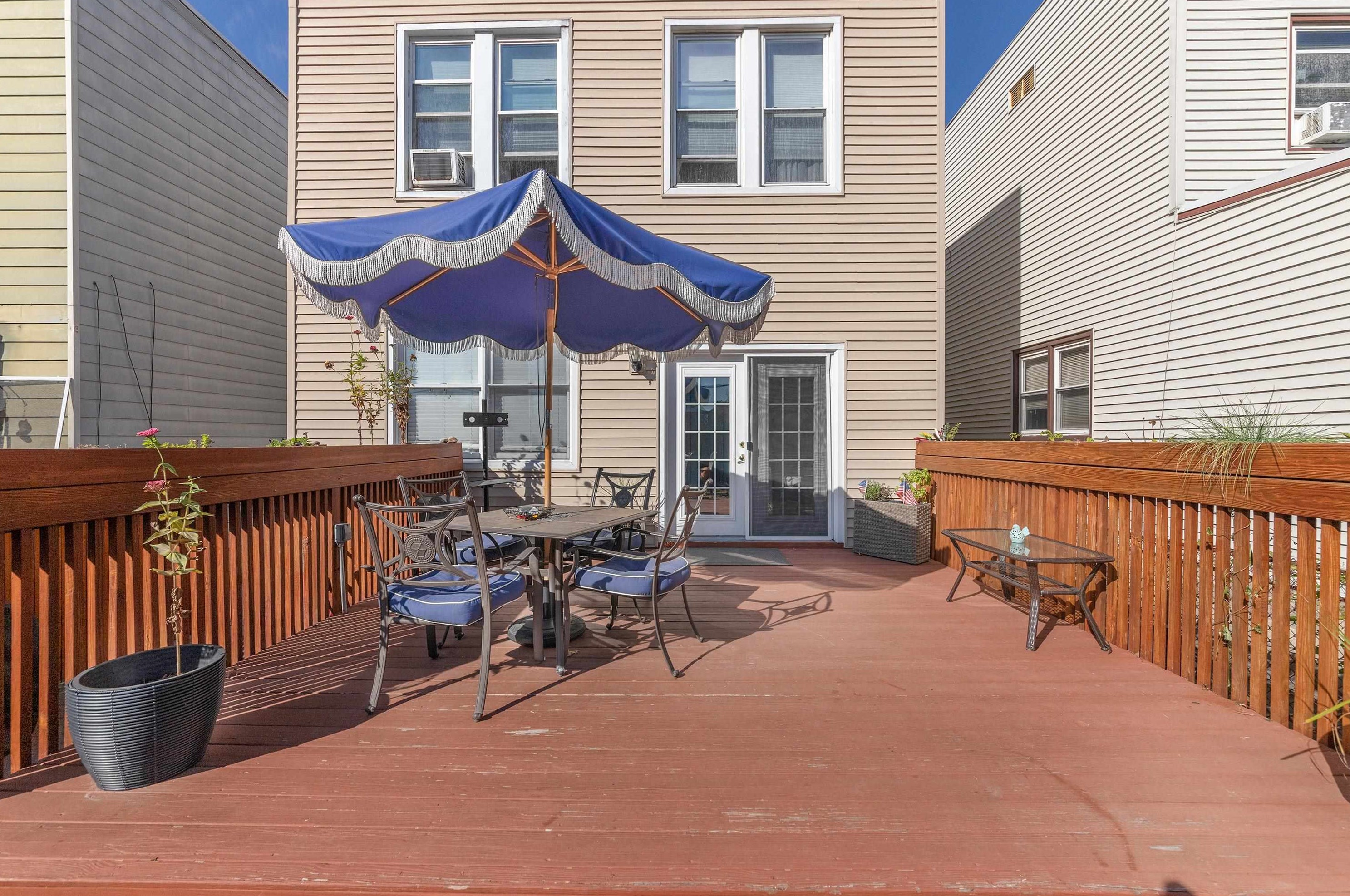 84 Avenue A, Bayonne, NJ 07002