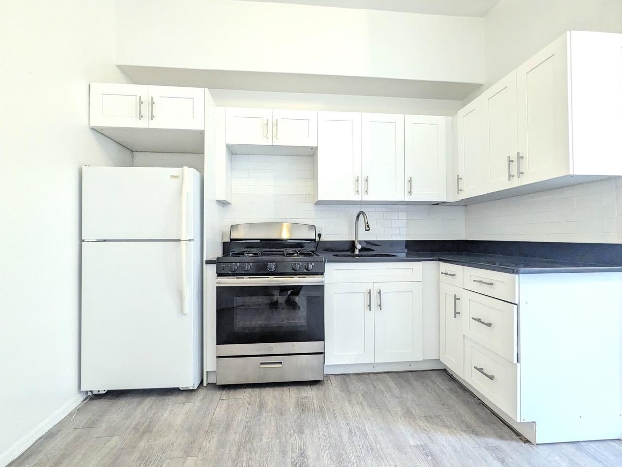 267 Webster Ave #1l, Jersey City, NJ 07307