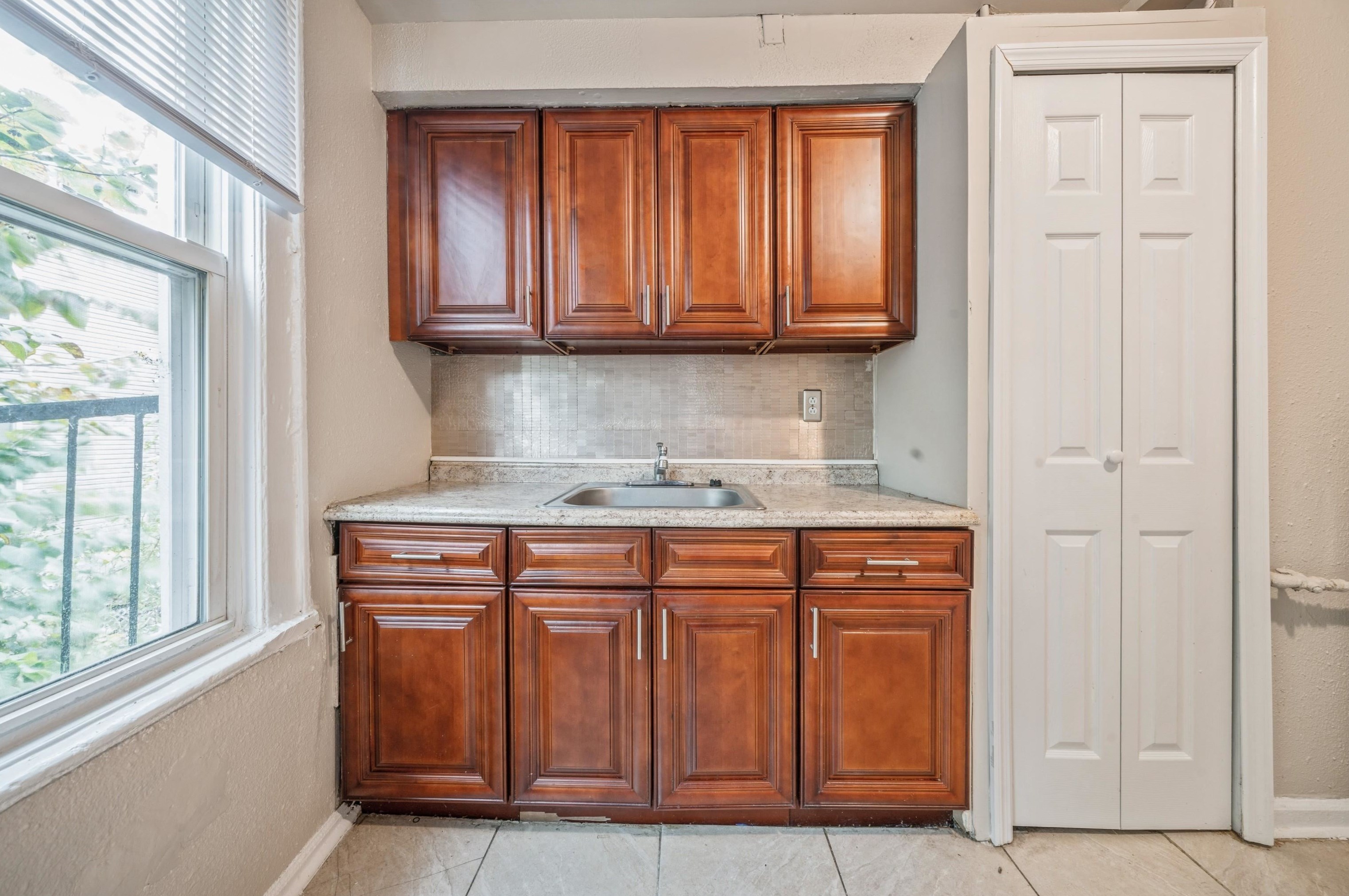 86 Central Ave #3, Jersey City, NJ 07306