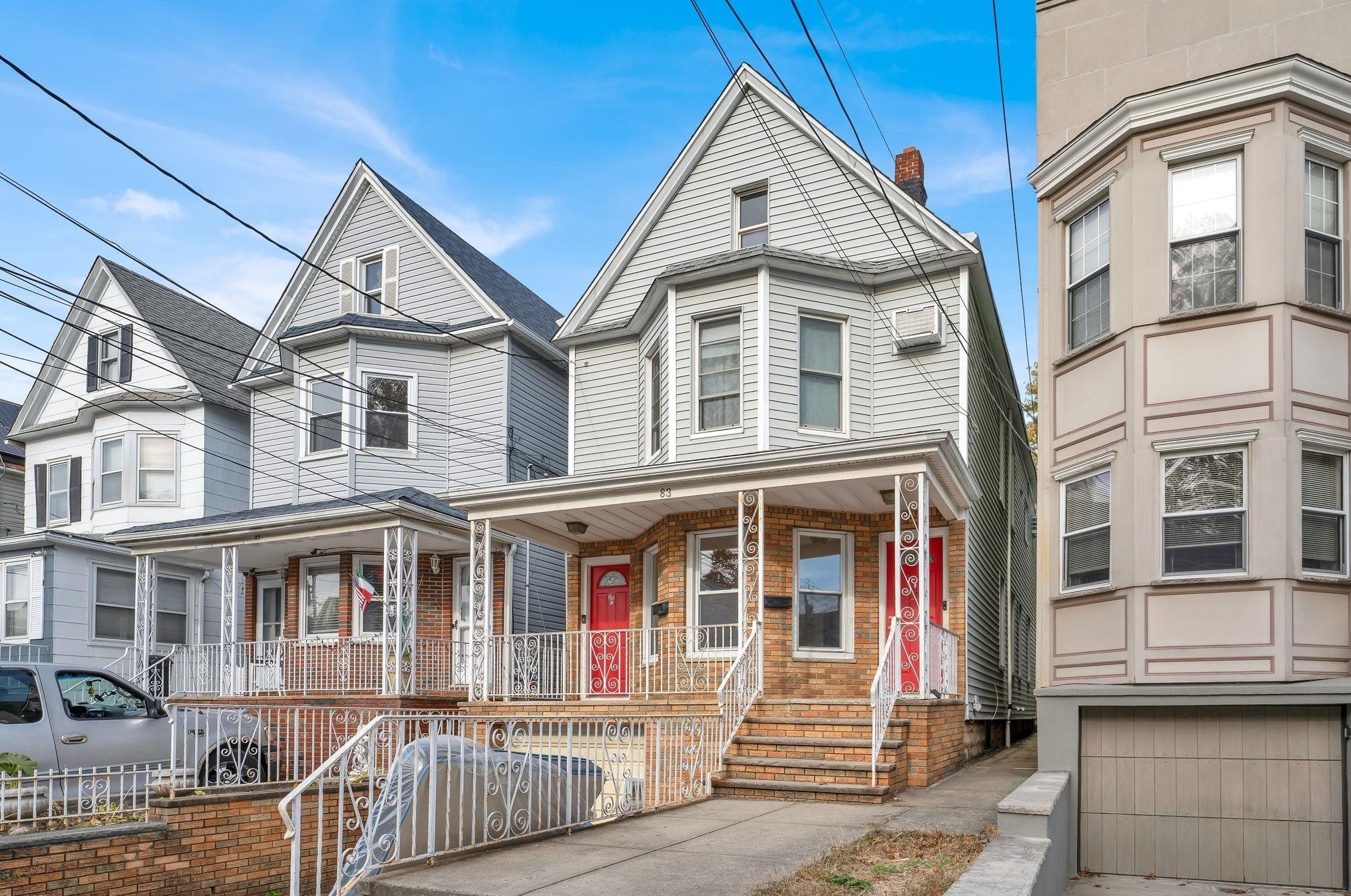83 W 27th St, Bayonne, NJ 07002