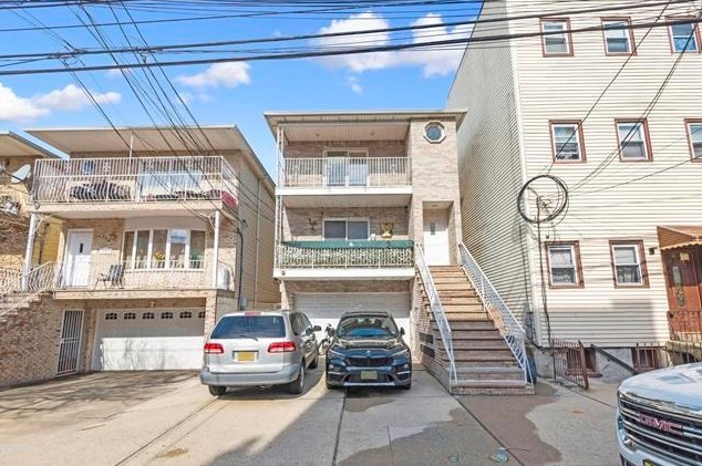 118 70th St #3, West New York, NJ 07093