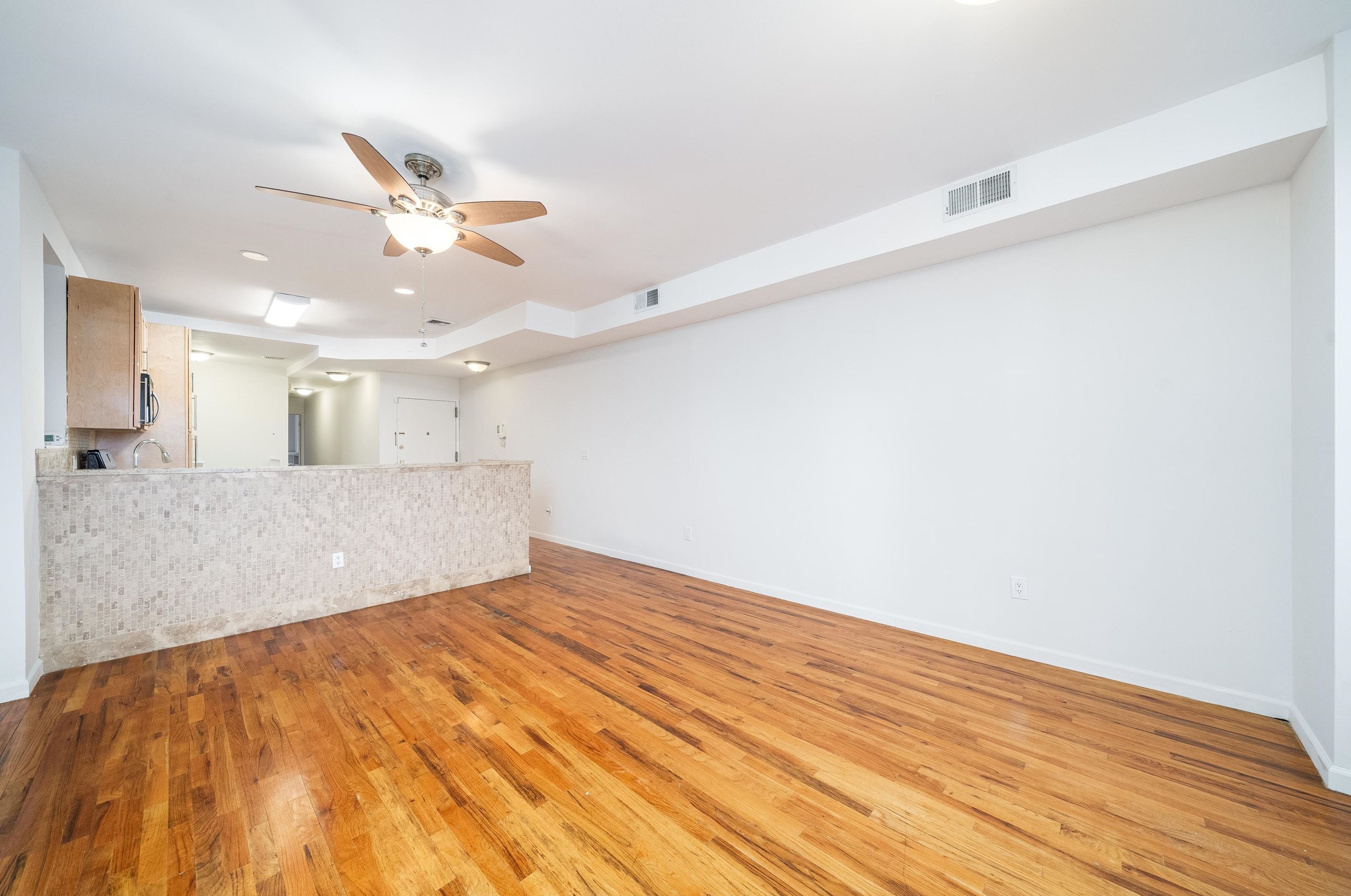 108 Ogden Ave, Jersey City, NJ 07307-1311