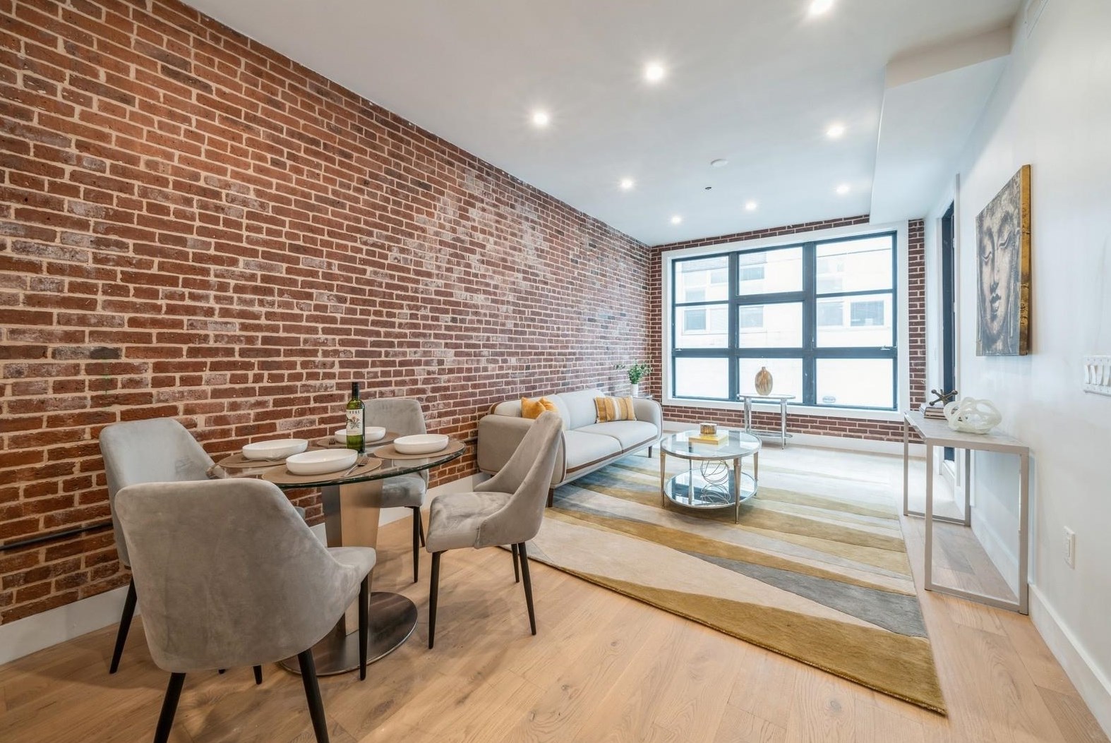 87 Bright St, Jersey City, NJ 07302-4301