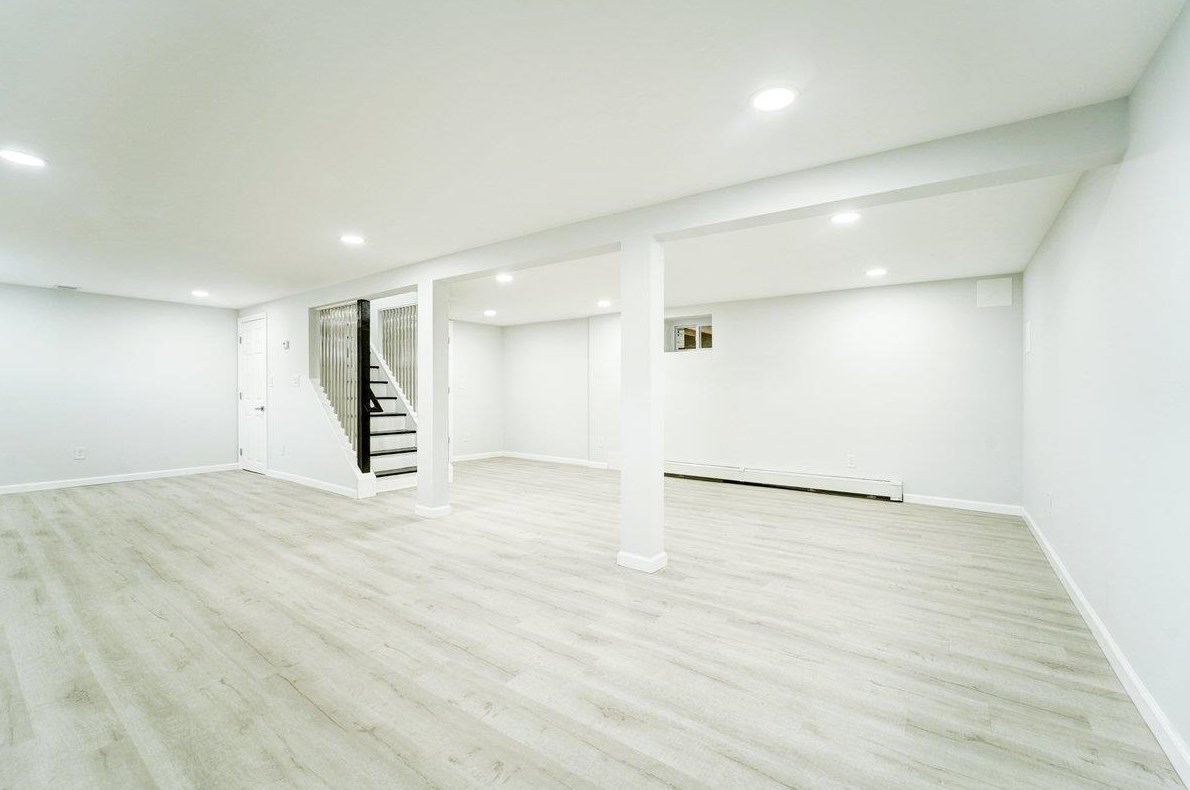 66 Edward Ct, Clifton NJ  07011-2832 exterior