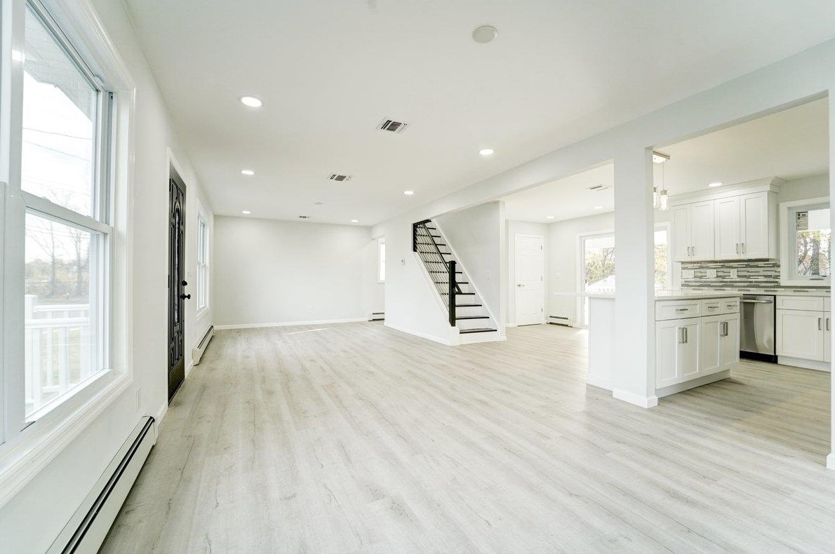 66 Edward Ct, Clifton NJ  07011-2832 exterior