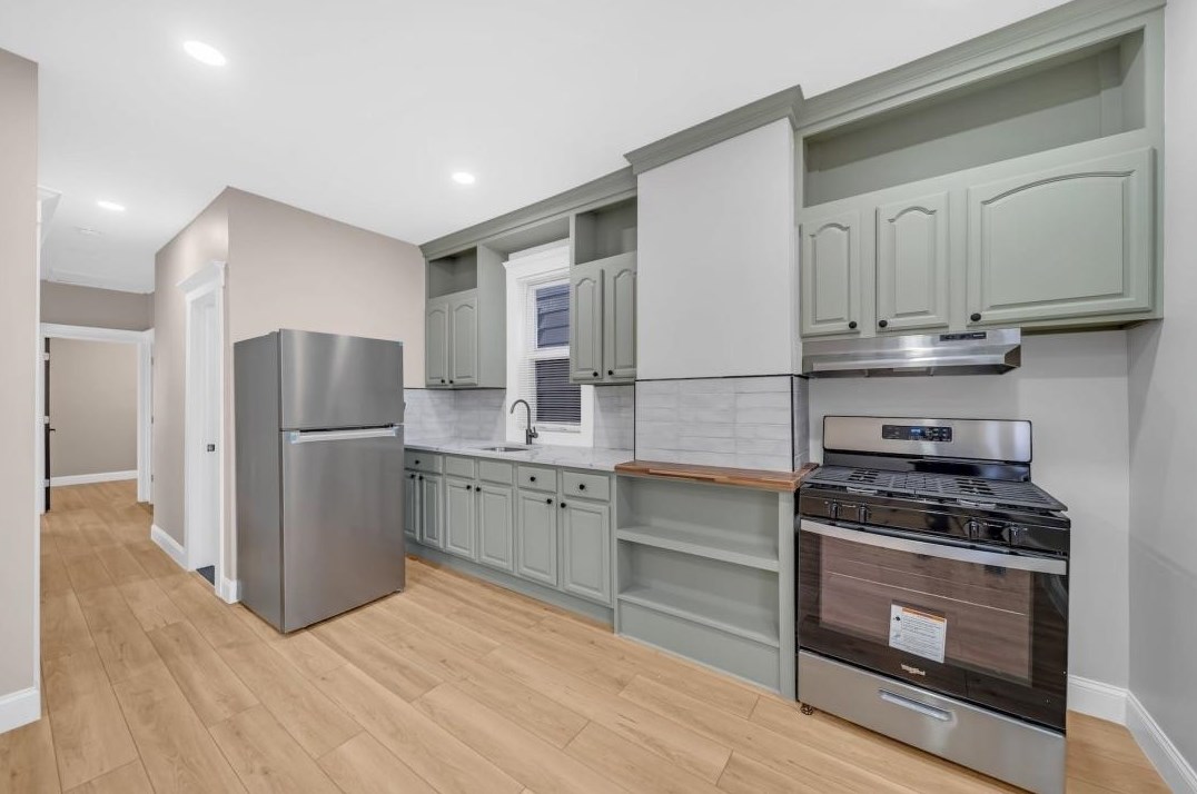 48 New St #2, Jersey City, NJ 07305