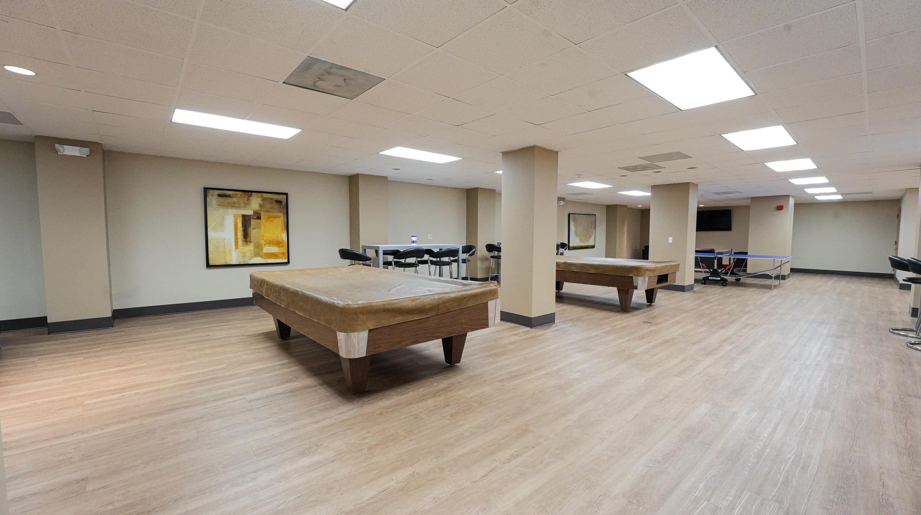 2101 Harmon Cove Tower, Secaucus NJ  07094-1723 exterior