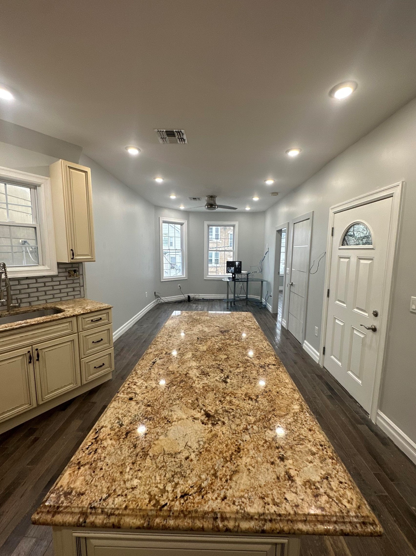 239 Jewett Ave #2, Jersey City, NJ 07304