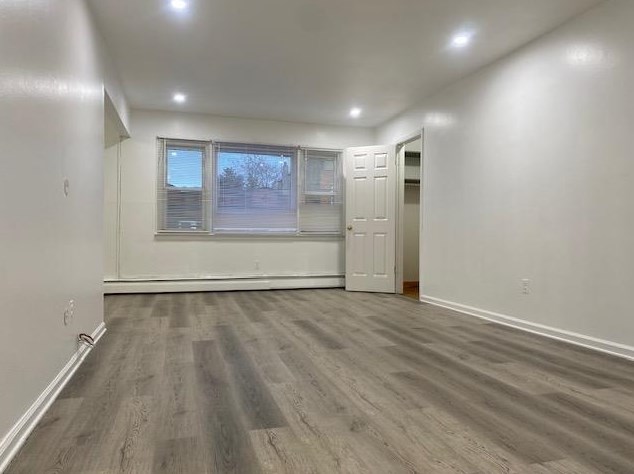 121 Mallory Ave #3, Jersey City, NJ 07304