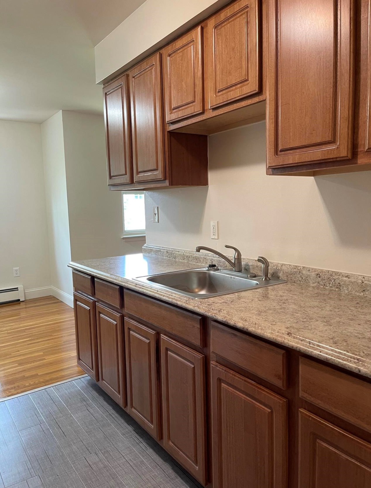 220 Meadow Ln #a21, Secaucus, NJ 07094