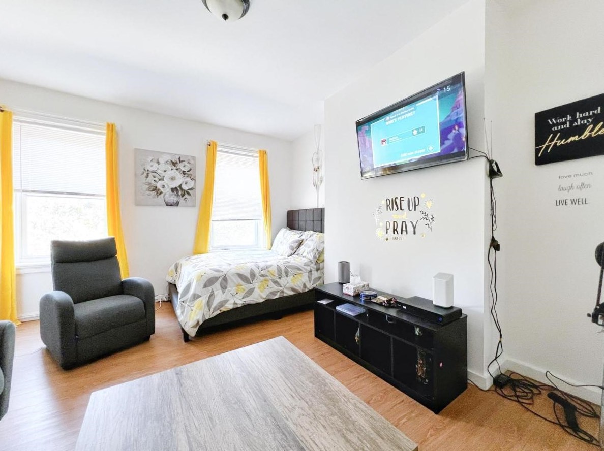 298 Princeton Ave #3, Jersey City, NJ 07305