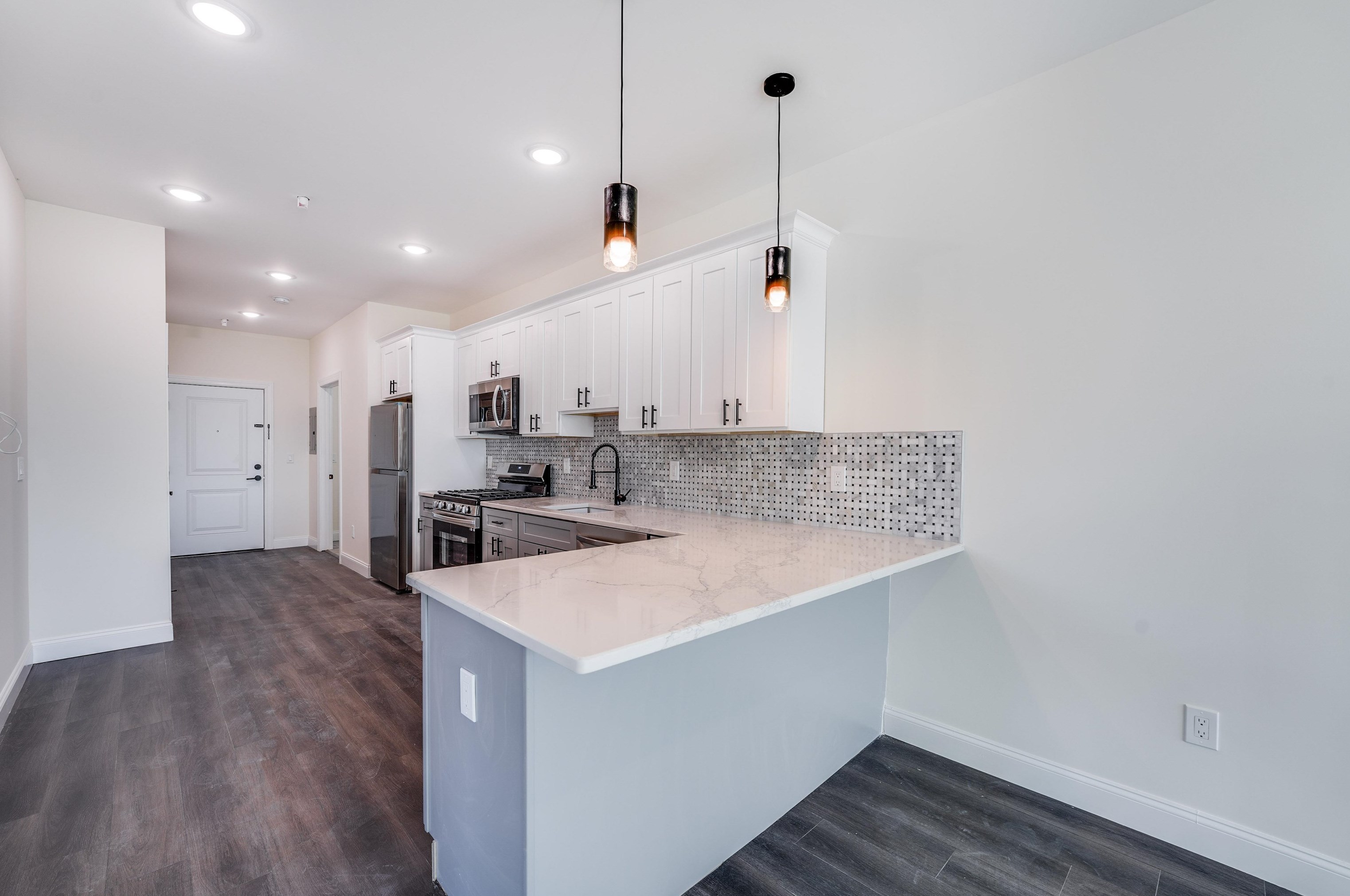 517 7th St #3b, Union City, NJ 07087