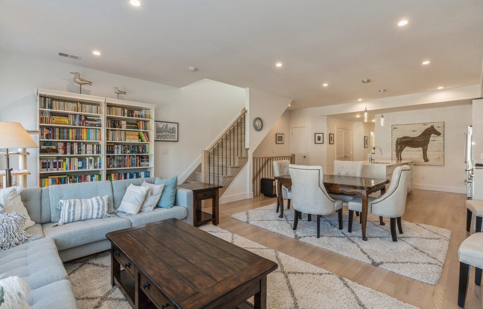 27 Leonard St, Jersey City NJ 07307-2525 exterior