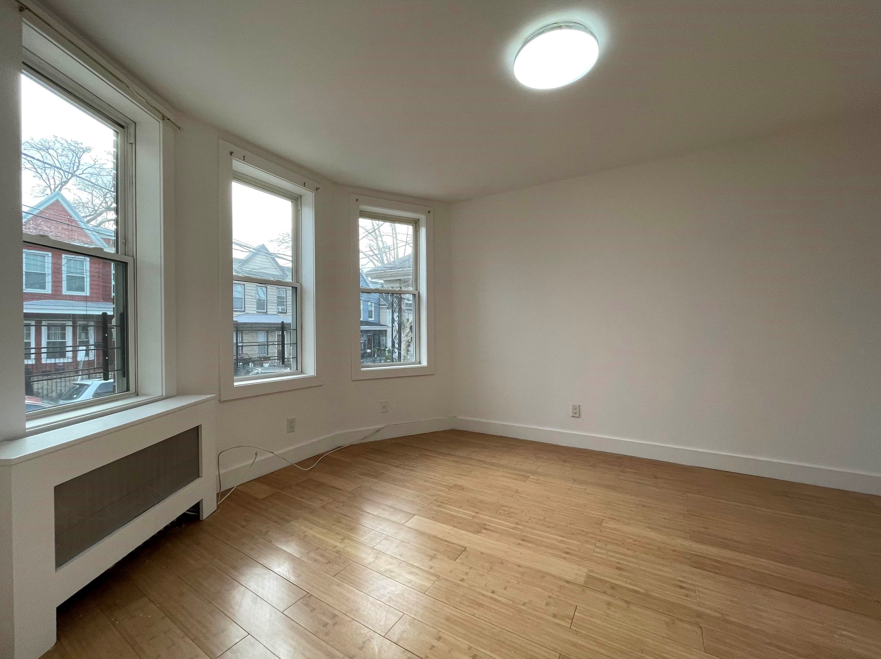 248 Clinton Ave #1, Jersey City, NJ 07304