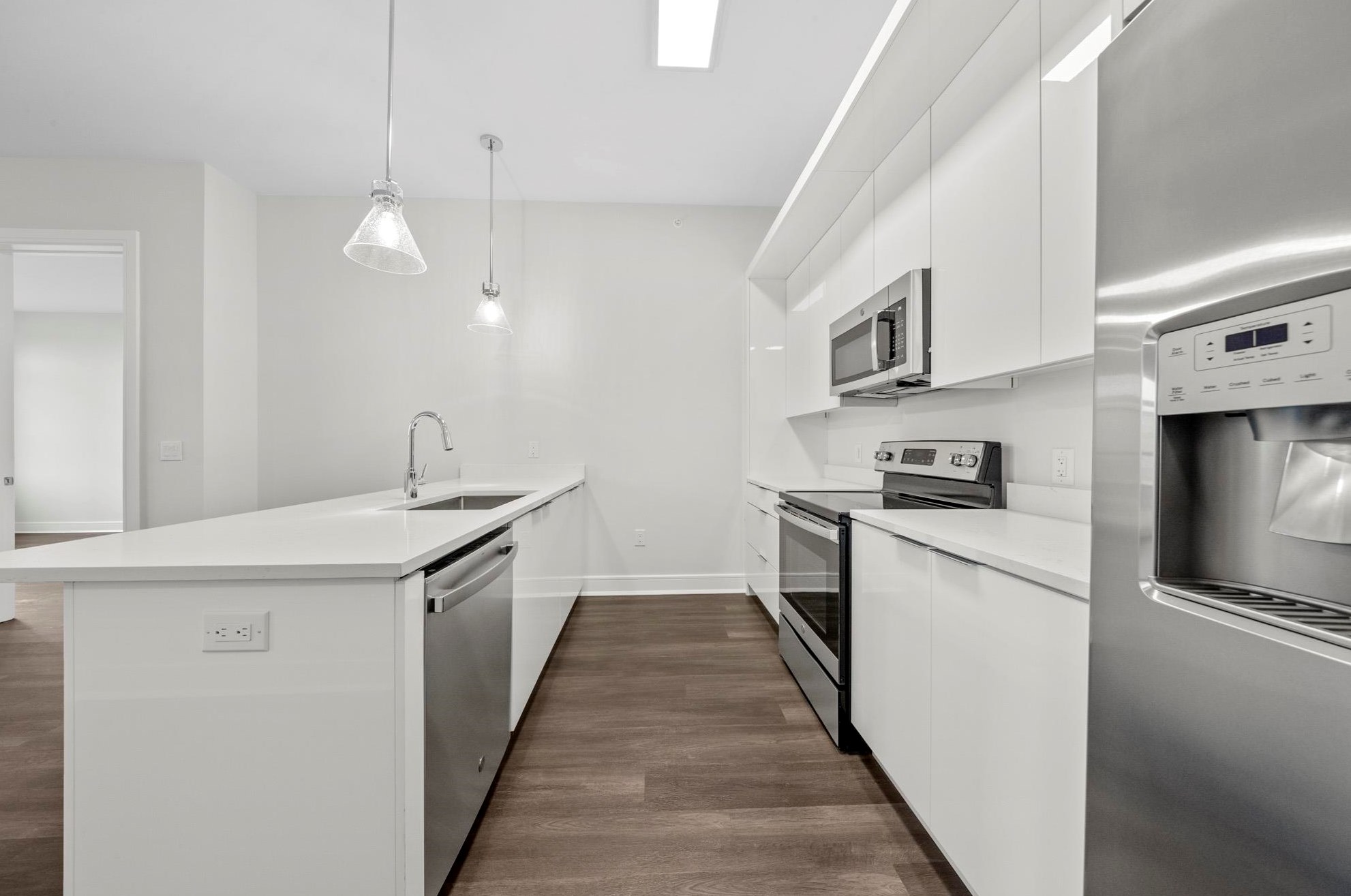 121 34th St #318, Union City, NJ 07087