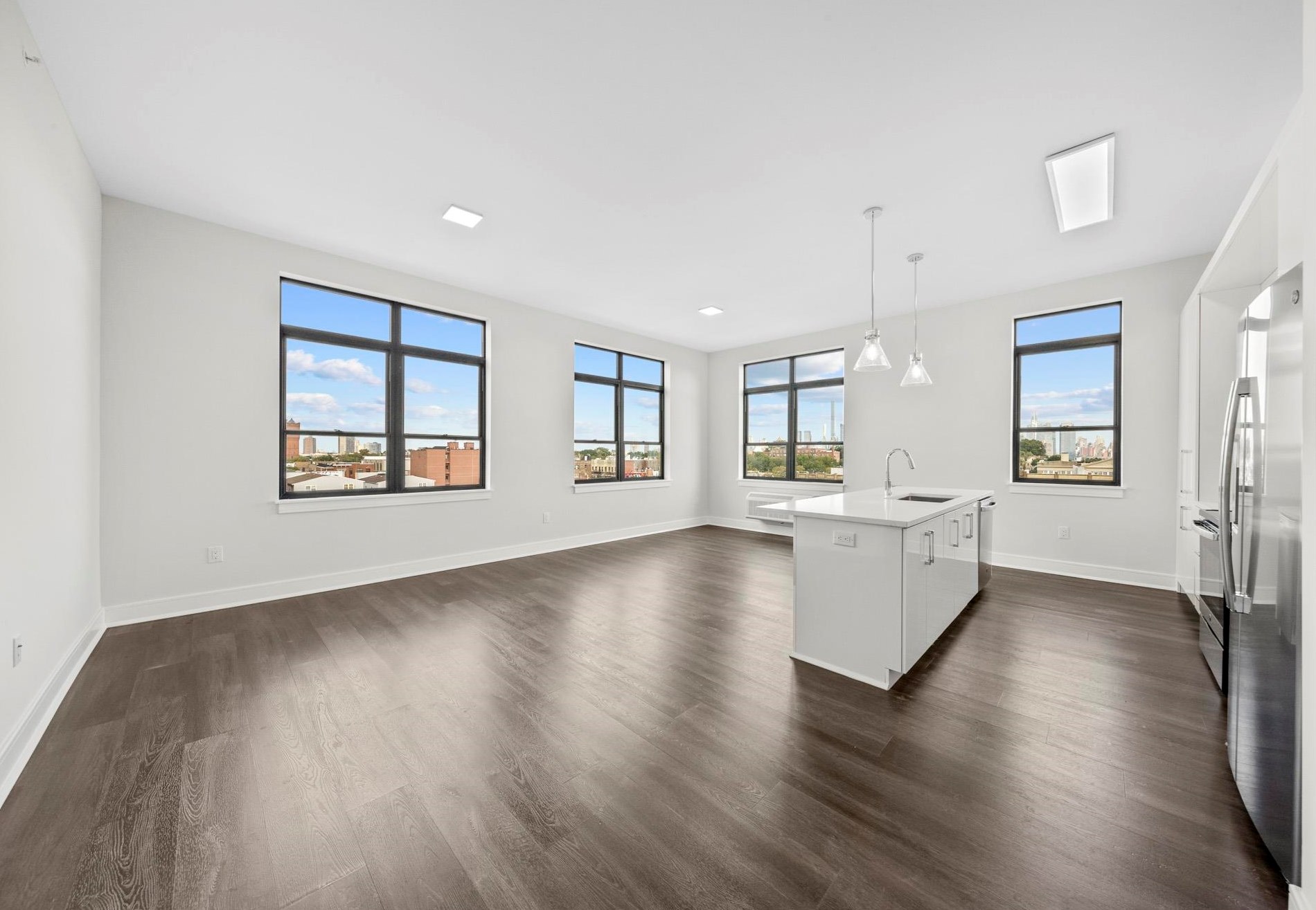 121 34th St #603, Union City, NJ 07087