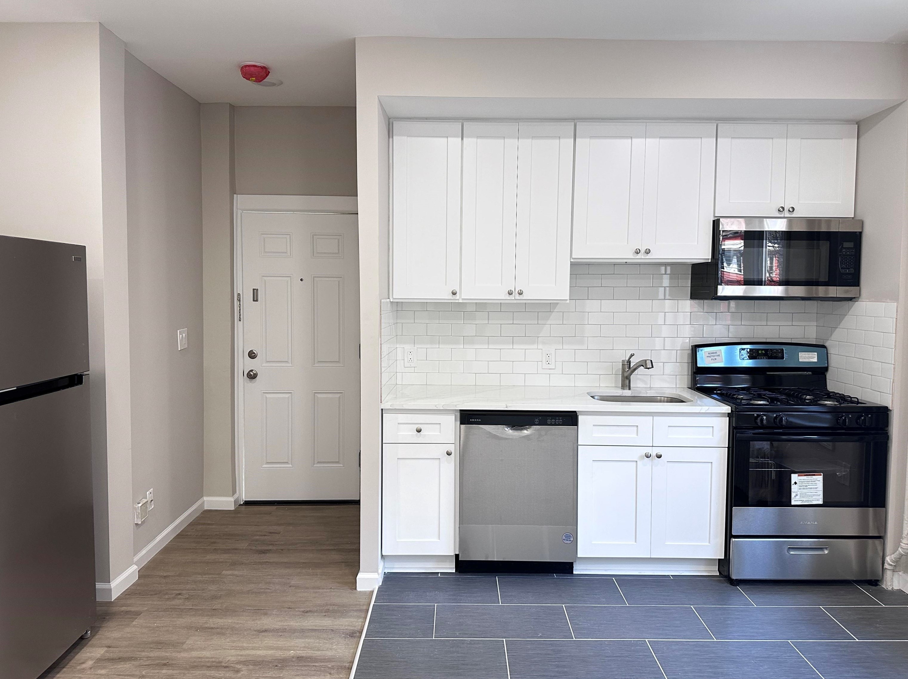 160 Vroom St #1, Jersey City, NJ 07306