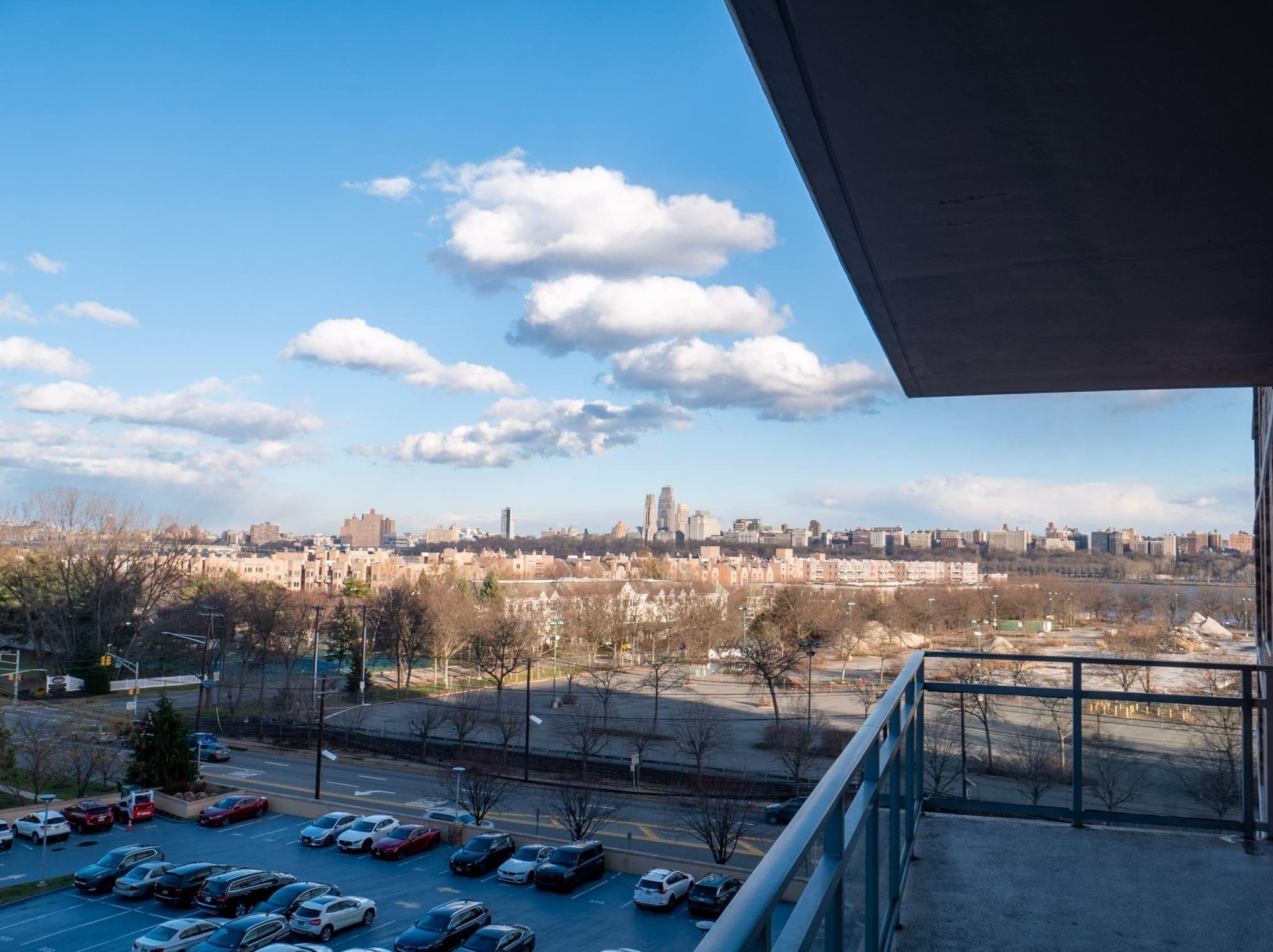 717 Hudson Park, Edgewater, NJ 07020-1498