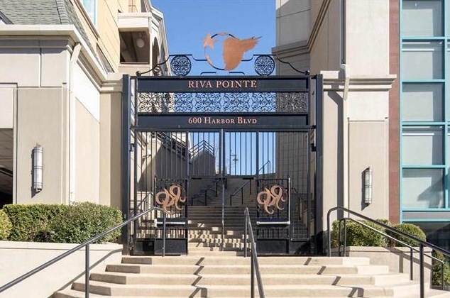 600 Harbor Blvd #678, Union City, NJ 07086