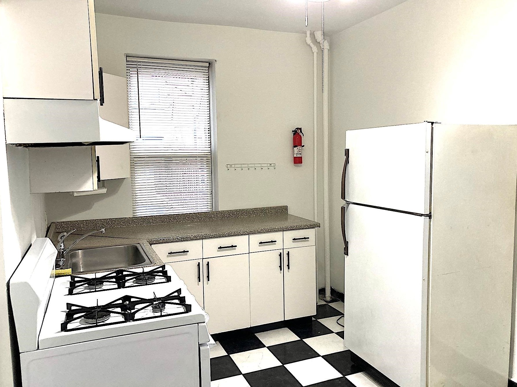 6045 Blvd E #c7, West New York, NJ 07093