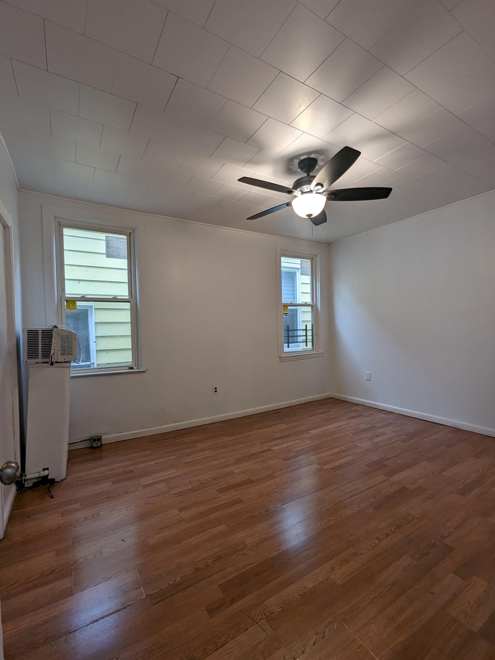 207 Winfield Ave #2, Jersey City, NJ 07305