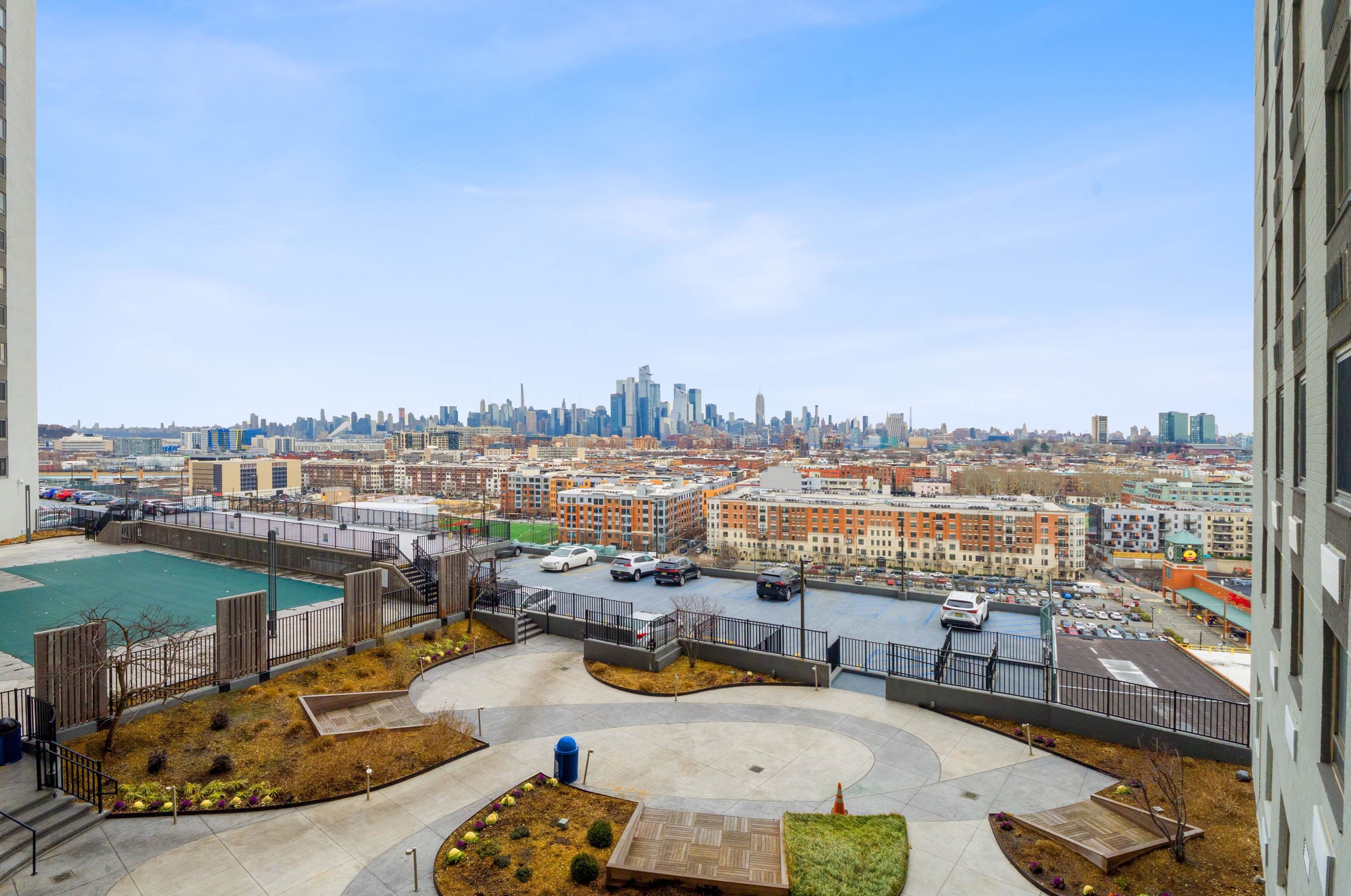 100 Manhattan Ave #312, Union City, NJ 07087