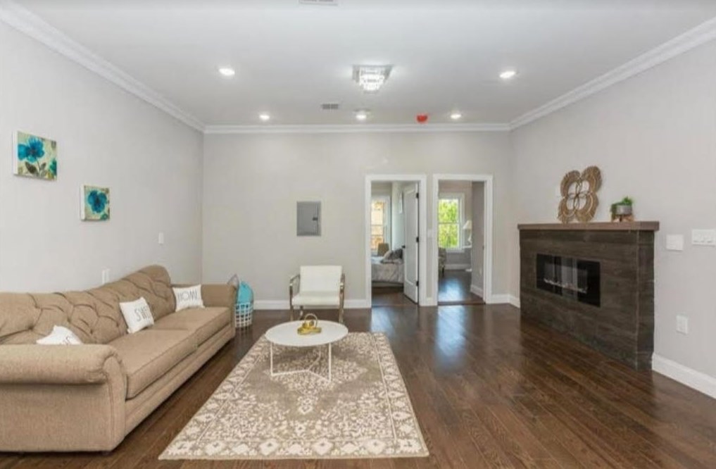 18 Leonard St #2, Jersey City, NJ 07307